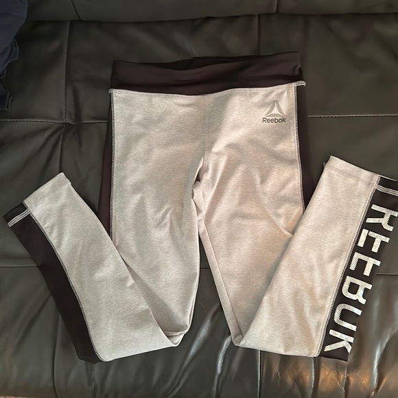 Reebok kids athletic leggings - Picture 1 of 4